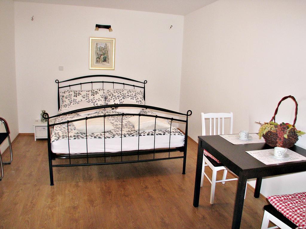 Apartment Noa Kaštel Kambelovac Pokój zdjęcie